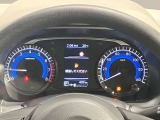 【メーター】メーター内のカラーディスプレイには運転をサポートするさまざまな情報を表示!
