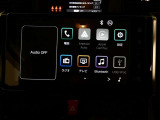 9インチのディスプレイオーディオ装着です。スマホとの通信で様々なサービスが楽しめます。TV視聴にも対応しています。