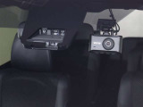 ドライブレコーダー装備:車の走行中の主に外観を中心に記録する撮影機材です!交通事故発生時の責任の所在を明確にしたり、観光等を記録するのにも役立ちます!