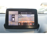 全周囲モニター付で、車庫入れも駐車もラクラクです。