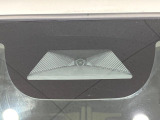 【ホンダセンシング】走行中に前方の車両等を認識し、衝突しそうな時は警報とブレーキで衝突回避と被害軽減をアシスト。より安全にドライブをお楽しみいただけます。