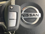 【キーレス】少し離れた場所からでもボタン一つでドアの開錠・施錠ができるのでとっても便利!ドアの鍵穴周りに傷をつけることもありません♪