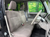運転席シート廻りは使用感も少なく、良好な状態となっています。丁寧に使われていたことがよくわかりますね。