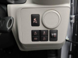 納車前に12ヶ月点検・エンジンオイル交換・バッテリー交換・ワイパーゴム交換・キーレス、キーフリーの電池交換を実施しております。ダイハツの整備士がきっちりと点検したお車をお届けいたします!