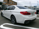数ある認定中古車の中から群馬BMWプレミアムセレクション館林をご覧いただきまして誠にありがとうございます。ベテランスタッフがお客様のご質問に丁寧にご回答させていただきますので宜しくお願いします。