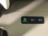 ★ECONスイッチ★ エコドライブを加速しよう!スイッチをONにすると、運転の仕方によるロスを抑え込み燃費をよくするようクルマが頑張ります(*^ー^*)燃費向上にチャレンジ♪