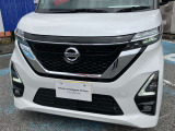 【LEDヘッドライト】通常のヘッドライトより明るく、照射範囲も広がりますので、夜間の運転がよりしやすくなります。