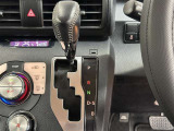 ハンドルに近い位置で、運転席からも見やすく操作しやすい ☆★インパネシフト★☆ どのギアに入っているか一目瞭然(^^)