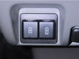 充電用USB端子を装備しております。