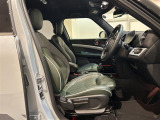 ◆LIBERALAは、輸入車選びの新たなスタイルを提案するインポート・セレクト・ブランドです。オーナー様となる方がクルマから直接感じる感性を第一にした、最良の一台との出会いをコーディネートいたします。