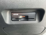 ビルトインタイプのETC2.0が付いてます。