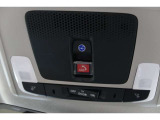 緊急通報ボタンが装備されています。ホンダコネクト対応。ご利用には、Honda Total Care プレミアムのご加入が必要です。