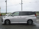 お車に関するご相談はお気軽に店舗スタッフにお問合せ下さい♪豊富な商品知識を備えたスタッフが些細なご相談でも対応いたします♪