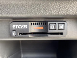 今や必需装備となりつつある、【ETC】搭載車!当店でセットアップが可能ですので、ご納車当日からご使用が可能です!高速道路料金のお支払いが楽々です!