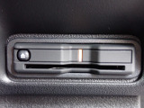 ■【ETC車載器】が装備されています。セットアップをしてお渡しとなり、ETCカードを差し込むだけで高速道路の利用が可能です。