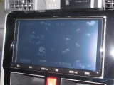 ナビゲーションは純正SDナビ(NSZT-Y68T)を装着しております。AM、FM、CD、DVD再生、Bluetooth、音楽録音再生、フルセグTVがご使用いただけます。初めて訪れた場所でも安心ですね!