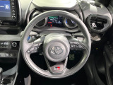 【純正革巻きステアリング】上質な革を使用することで、手にしっかり馴染みとても運転しやすいハンドルです♪