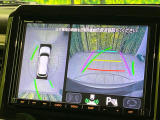 【全方位モニター用カメラ】専用のカメラにより、上から見下ろしたような視点で360度クルマの周囲を確認することができます☆死角部分も確認しやすく、狭い場所での切り返しや駐車もスムーズに行えます。