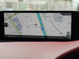 マツダコネクトの10.25インチワイドセンターディスプレイです。『Android Auto』『Apple CarPlay』や独自のコネクテッドサービスに対応したインターフェイスシステムです。