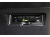 スッキリ装着されたビルトインタイプのETC!高速道路走行の料金所をノンストップで通過できます。※ ETCカードのお申し込みも当社にお任せ下さい!