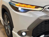 【LEDヘッドライト】悪天候や夜間走行時も良好な視界を確保し安心して運転できる高輝度LEDヘッドライトを装備!点灯速度が早く、消費電力も抑えられています。