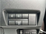 両側パワースライドドア付きだから、狭い駐車スペースなどでの 乗り降りラクラク!小さなお子さまのいるご家庭には嬉しい装備。