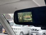 バックミラーにもアラウンドビューモニターの映像が映せます