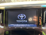 【大画面ナビ】人気の大型9インチナビを装備。存在感のある大画面はインパクト大!ナビ利用時のマップ表示は見やすく、テレビやDVDは臨場感がアップ!いつものドライブがグッと楽しくなります♪