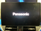 【大画面ナビ】人気の大型9インチナビを装備。存在感のある大画面はインパクト大!ナビ利用時のマップ表示は見やすく、テレビやDVDは臨場感がアップ!いつものドライブがグッと楽しくなります♪