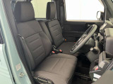 車を運転する際には運転席の存在は欠かせません。しっかりとチェックしたいポイントですね。