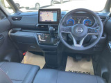 納車から1ヶ月を目安に無料点検を受けていただけます。(最寄りの日産のお店でも可能です)