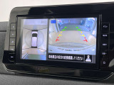 上から丸見えアラウンドビューモニター付きです。