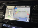 【アラウンドビューモニター】専用のカメラにより、上から見下ろしたような視点で360度クルマの周囲を確認することができます☆死角部分も確認しやすく、狭い場所での切り返しや駐車もスムーズに行えます。