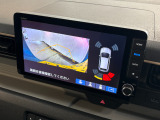 バックギアに入れるだけで自動でリヤカメラに切り替わります!車庫入れやバックが苦手な方にオススメ!