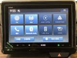 【ディスプレイオーディオ】スマホとつなげばスマホの地図アプリが大画面で表示。操作も画面タッチで簡単にできます!またスマホ内の音楽も車内スピーカーで聴くことができるので、楽しくドライブできますね♪