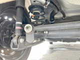 お車を安心してお乗りいただく為には、足回りの定期点検が欠かせません。サービスサポート(有償保証)では無料点検もご提供しており、安心のカーライフをお過ごしいただけるサポート体制が整っています。