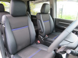 前席の画像です。是非運転席に座っていただき視界等をご確認ください。