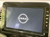【純正9型ナビ】人気の純正ナビを装備しております。ナビの使いやすさはもちろん、オーディオ機能も充実!キャンプや旅行はもちろん、通勤や買い物など普段のドライブも楽しくなるはず♪