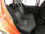 ゆとりある広々とした車内空間は、ドライブを始め買い物やレジャーなど、幅広く活躍します。一人でもみんなとでもお出かけを楽しみましょう!
