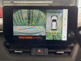 【パノラミックビューモニター】専用のカメラにより、上から見下ろしたような視点で360度クルマの周囲を確認することができます☆死角部分も確認しやすく、狭い場所での切り返しや駐車もスムーズに行えます。