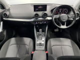 Q2 30 TFSI スポーツ 