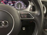 地図情報や車両情報などをステアリングのスイッチから操作して表示できます。