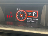 【スピードメーター】メーターがシンプルで見やすく運転しやすいですね!