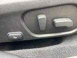 【パワーシート】スイッチ一つで簡単にシートの微調整が可能!電動だから力もいりません!快適なシートポジションにセットして、快適なドライブをお楽しみください。