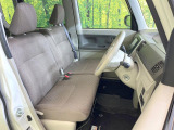 運転席シート廻りは使用感も少なく、良好な状態となっています。丁寧に使われていたことがよくわかりますね。