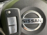 【キーレス】少し離れた場所からでもボタン一つでドアの開錠・施錠ができるのでとっても便利!ドアの鍵穴周りに傷をつけることもありません♪
