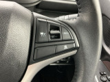 アクセルから足を離しても設定したスピードを保ち走行し、高速道路での疲労軽減に役立つクルーズコントロール付きです!