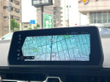 【メーカー純正ナビ】インテリアに溶け込むスタイリッシュな「専用設計」メーカーナビを装備♪視認性や操作性など基本性能にも優れ、より上質なカーライフをお楽しみいただけます。