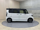 全車1年間の走行距離無制限のロングラン保証付きです。また、さらに安心をお求めの方には1年〜2年の保証延長ができる「ロングラン&alpha;保証」(有償)もお選びいただけます。