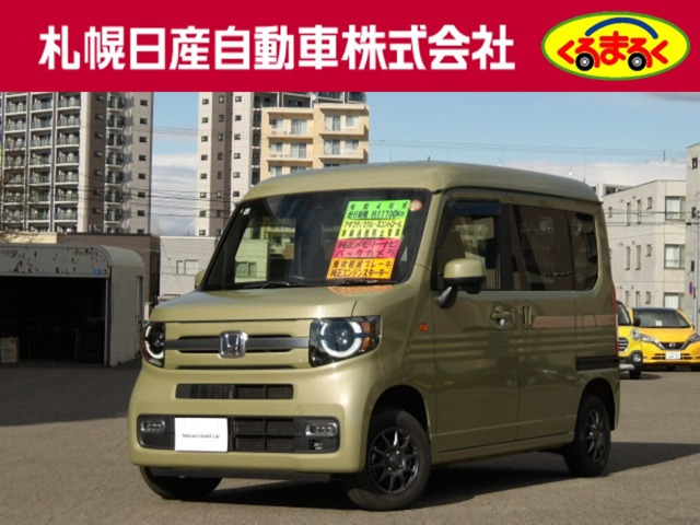 N-VAN +スタイル ファン 4WD 